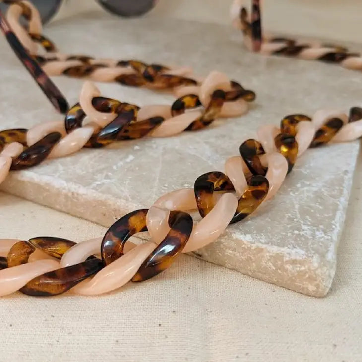 Glasses Chain by Kodes